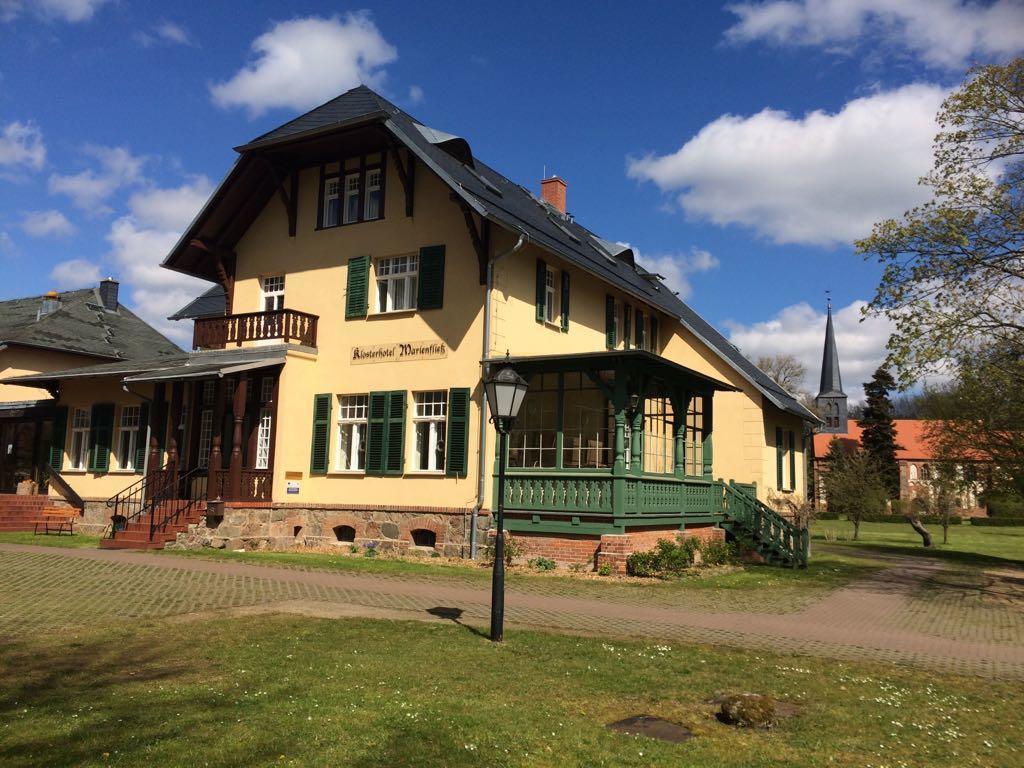 Klosterhotel Marienfliess Stepenitz Exteriör bild